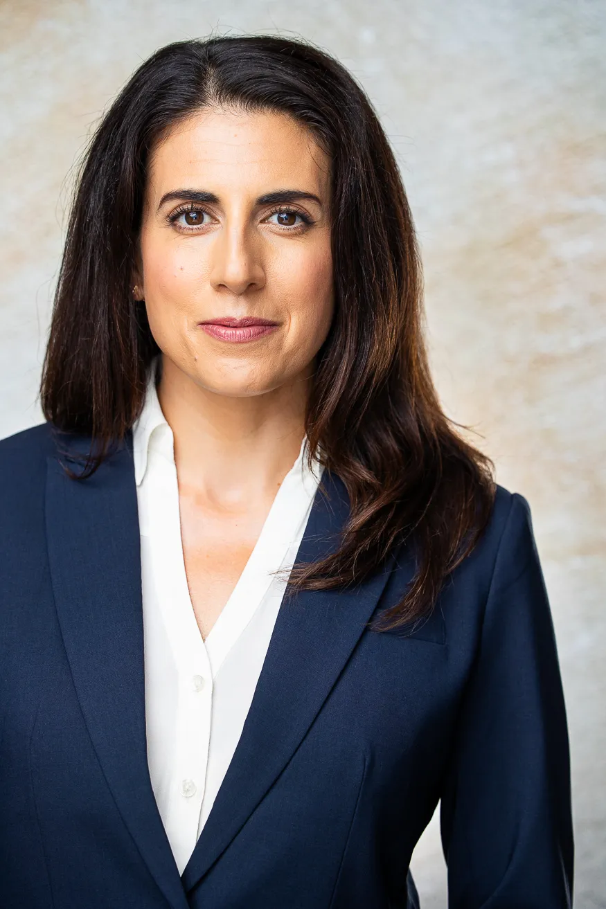 Kristin Shields Headshot